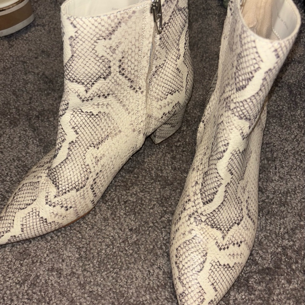 Dolce Vita White Snake-Print Ankle Boots - Picture 3 of 5